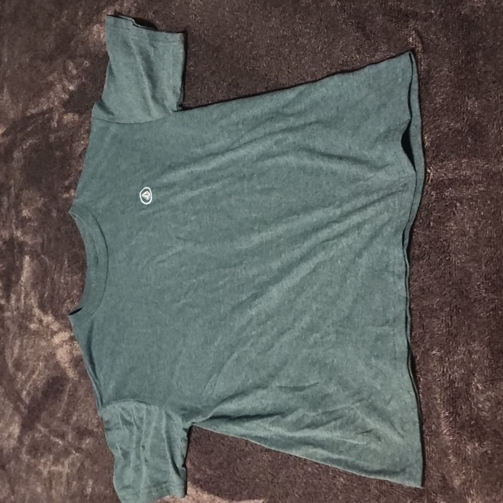 Boys medium light blue volcom tee short sleeve
